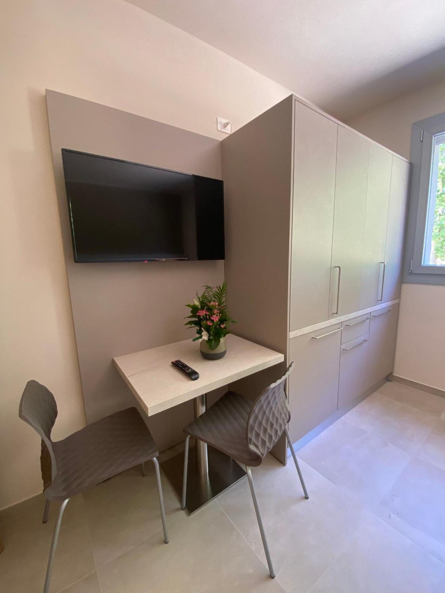 Residence Montefeltro La Torraccia Ngoại thất bức ảnh